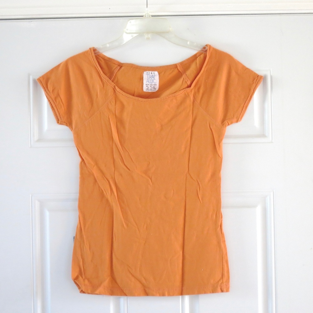 pac sun orange t shirt
